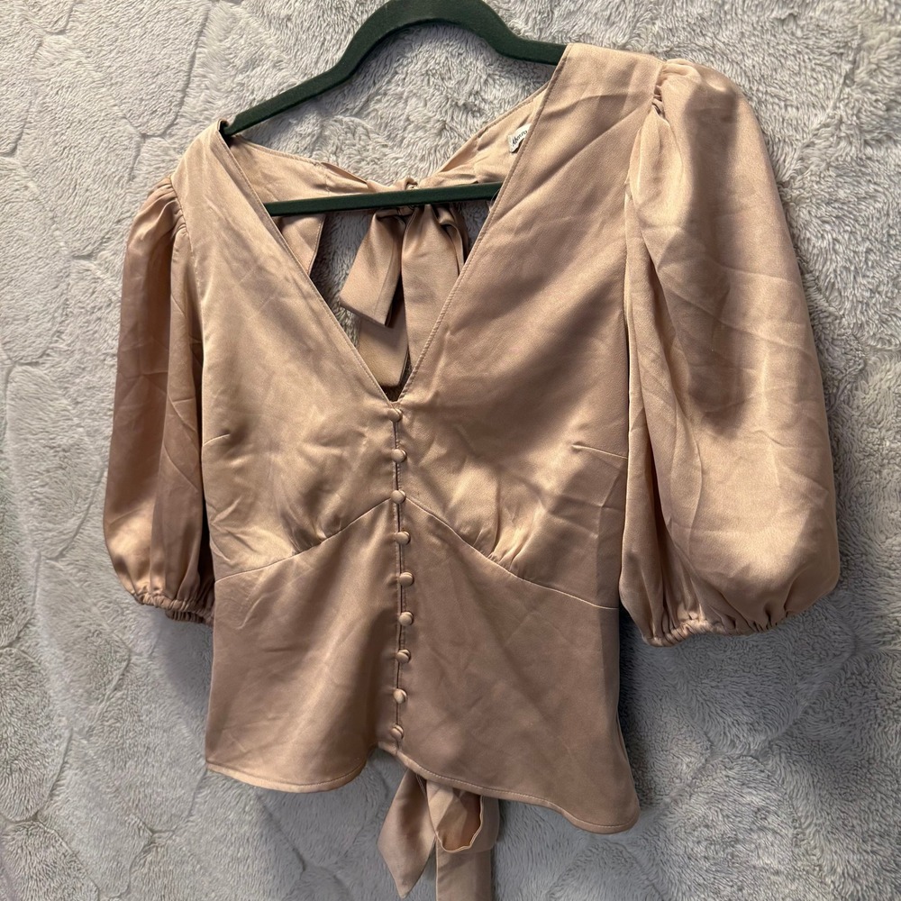 Abercrombie & Fitch Satin Blouse M Champagne Beige Puff Sleeve Tie Back V-Neck